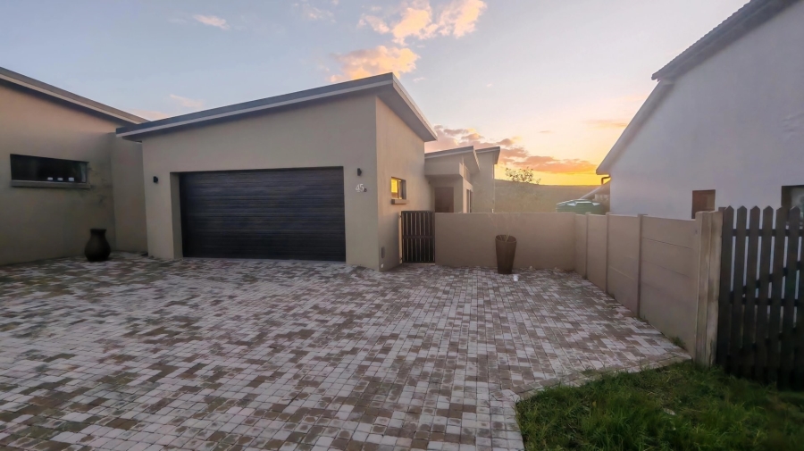 3 Bedroom Property for Sale in Hartenbos Heuwels Western Cape